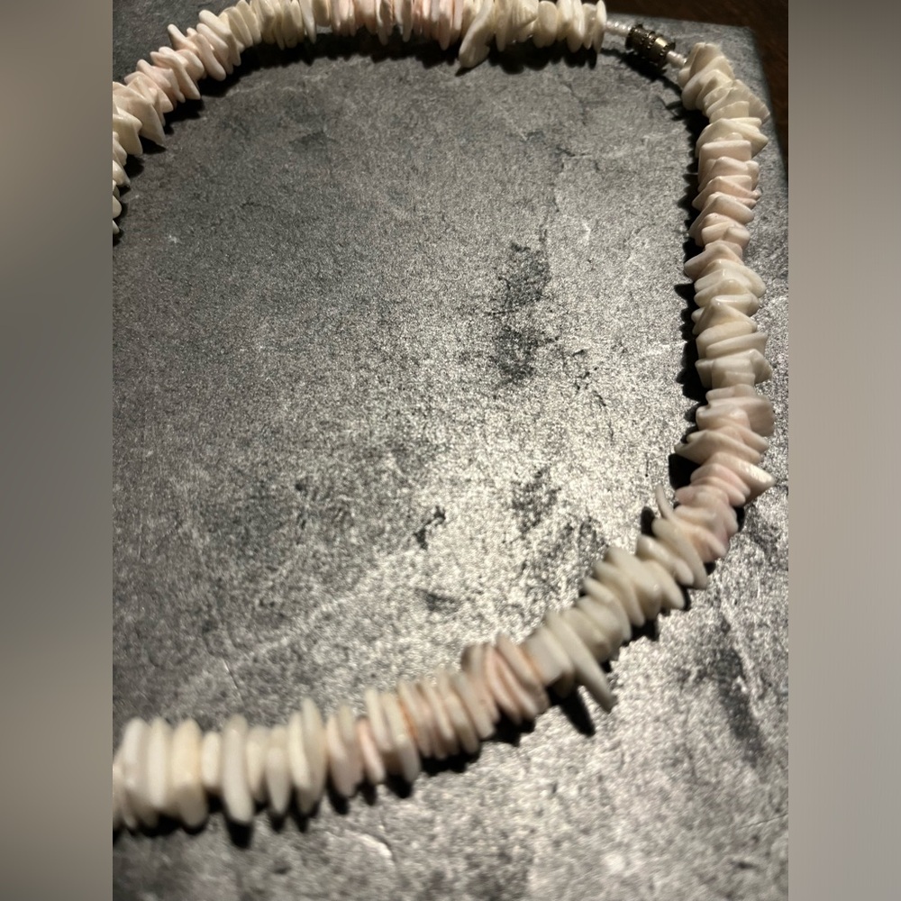 Real Shell Necklace from the Caribbean - Picture 5 of 5